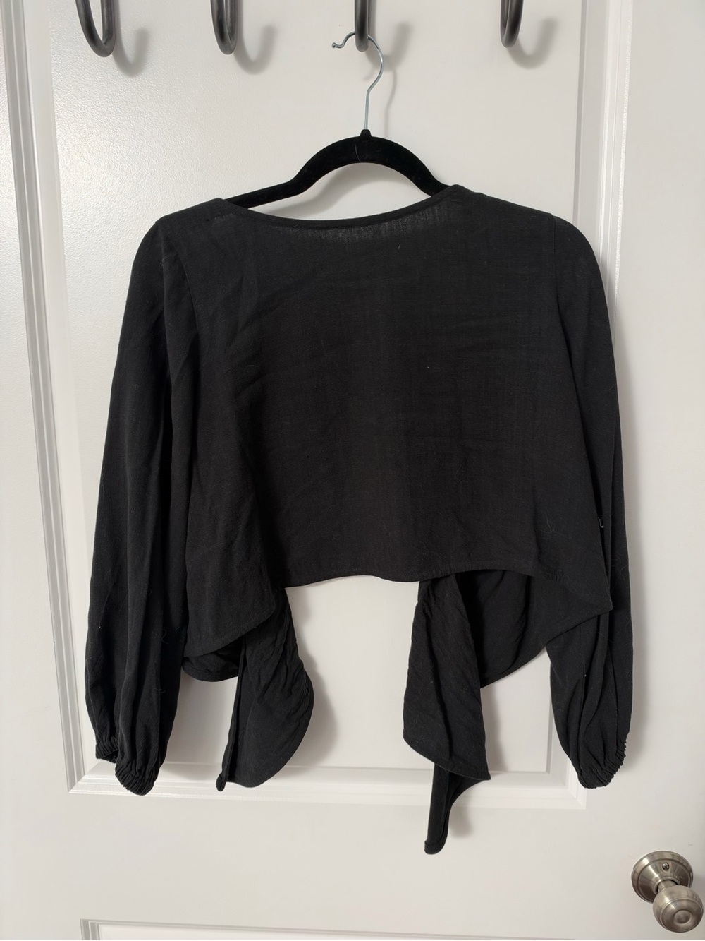 Rachel Pally Black Long-Sleeve Cropped Tie-Back Top